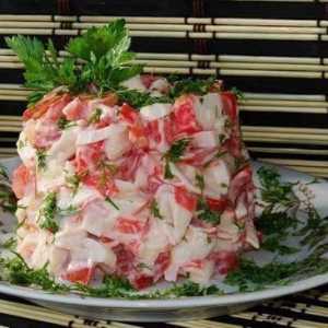 Salad `Crveno more` s rakovima: recept i korisna svojstva jela
