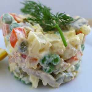 Salata s pilećim dojkama: recept