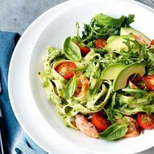 Salata s avokadom i lososom: recept s fotografijom