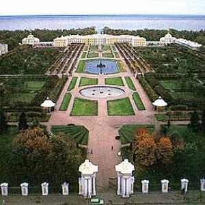 Saint-Petersburg: znamenitosti Peterhofa