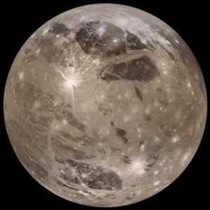 Satelitski Ganymede. Ganymede je satelit Jupitera