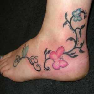 Vrijedi li tetovaže na gležnjevima: ideje za djevojke