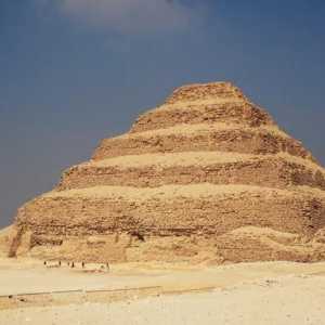 Step piramida faraona Josera (fotografija)