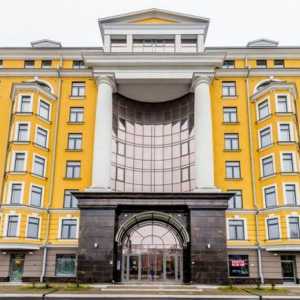`Tapiola` (ZhK, St. Petersburg): pregled stanovnika, adresa, visina stropova