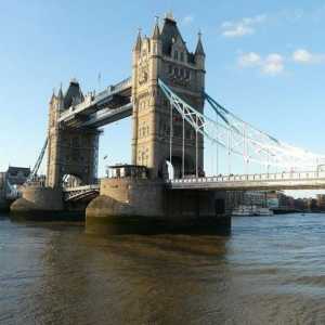 Tower Bridge u Londonu. Tower Bridge u Londonu - fotografija