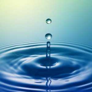 "Voda baca kamen": značenje izraza