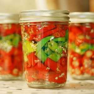 Priprema gorke paprike za zimu: razni recepti