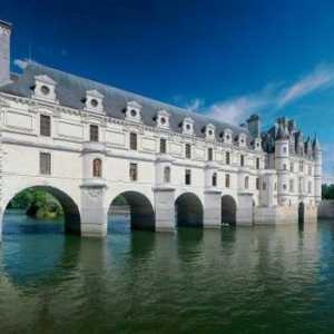 Dvorac Chenonceau. Atrakcije u Francuskoj: srednjovjekovni dvorci