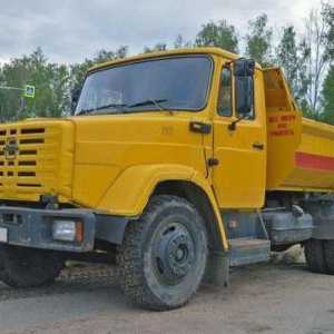 ZIL-45085 - pouzdan ruski kiperi za gradilišta